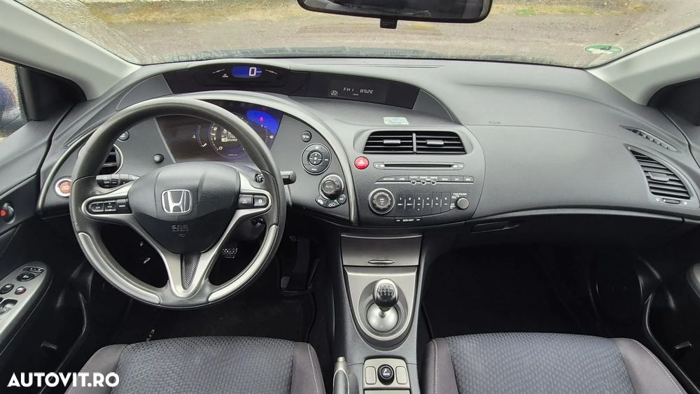 Honda Civic 1.4 i-VTEC Comfort - 11