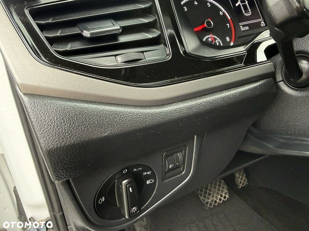 Volkswagen Polo - 19