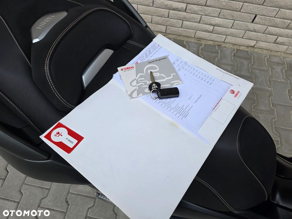 Yamaha X-max - 6