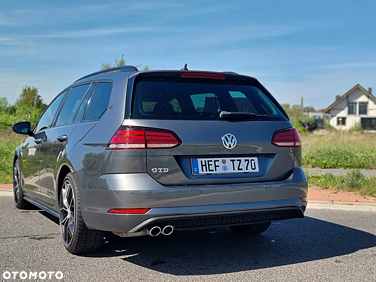 Volkswagen Golf - 9