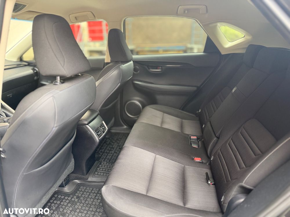 Lexus Seria NX - 15