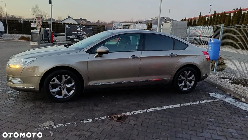 Citroën C5 HDi 135 FAP Confort - 5