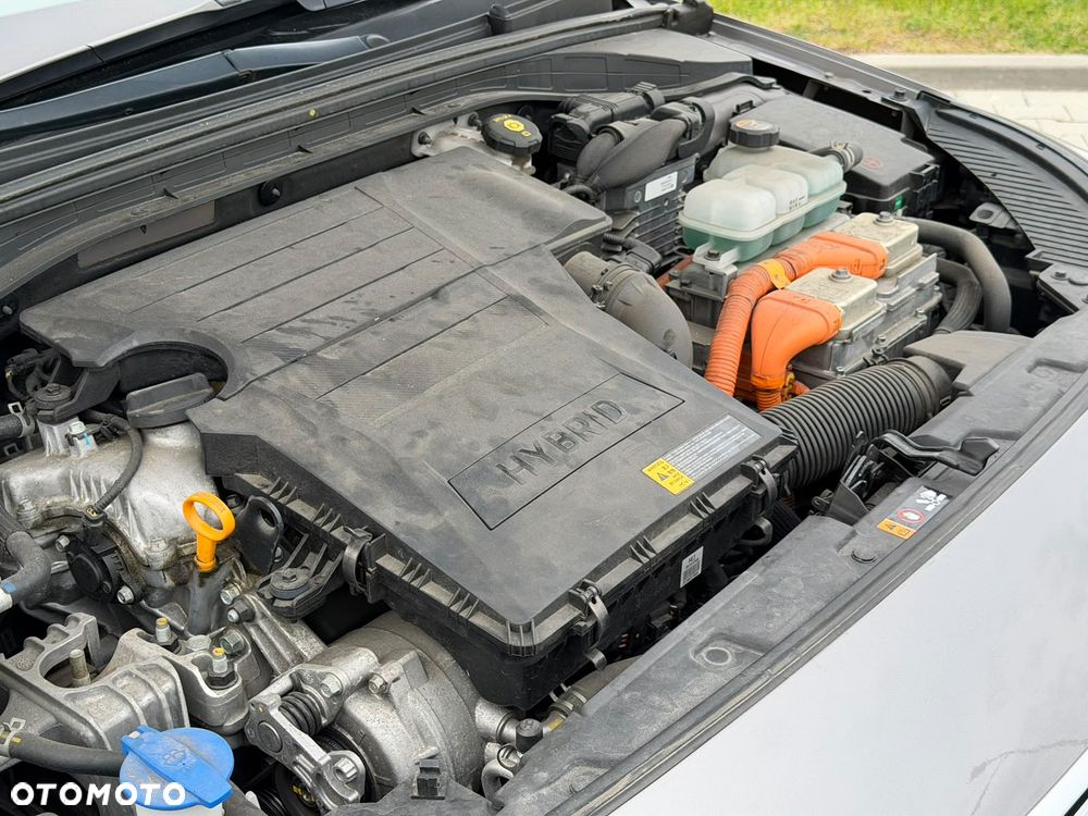 Hyundai IONIQ Hybrid Premium - 21