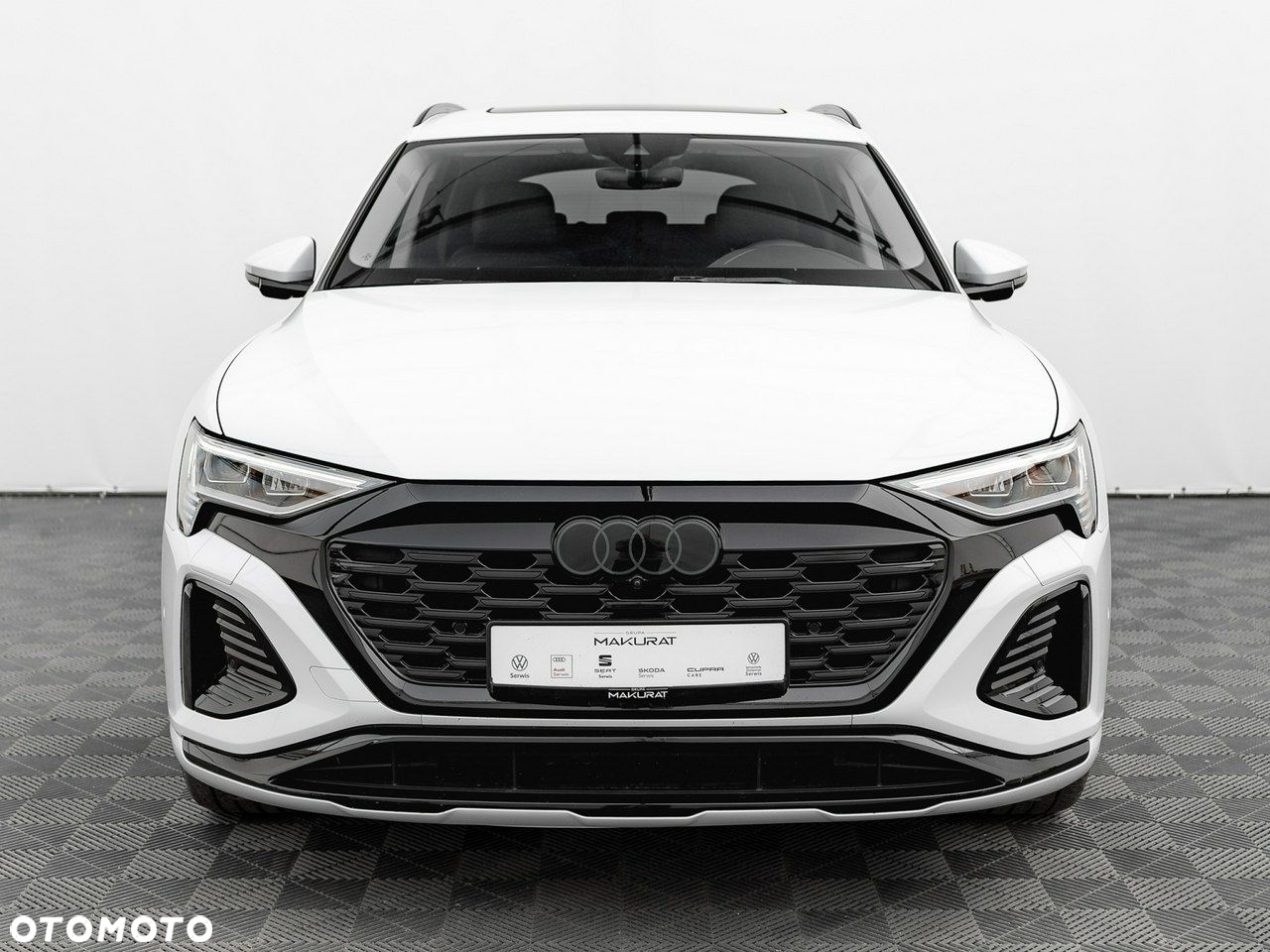 Audi Q8 e-tron 55 114kWh Quattro S Line - 8