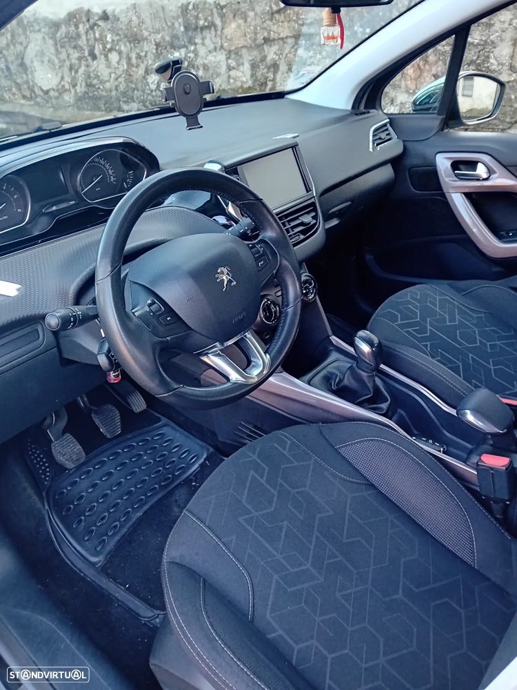 Peugeot 2008 1.6 BlueHDi Style - 14