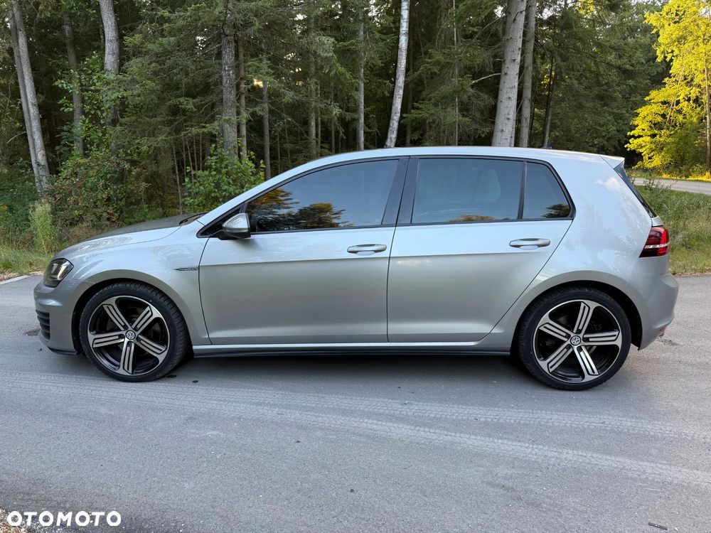 Volkswagen Golf 2.0 TDI BMT GTD - 10