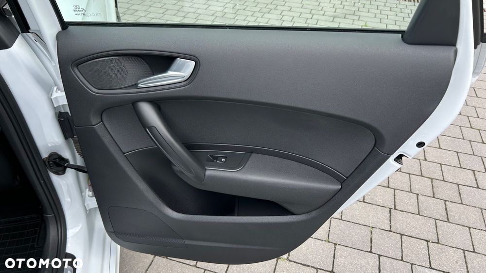 Audi A1 Sportback 1.2 TFSI S line Sportpaket - 28