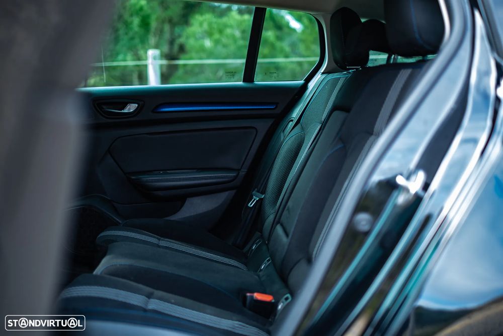 Renault Mégane Sport Tourer 1.5 dCi GT Line J18 - 18