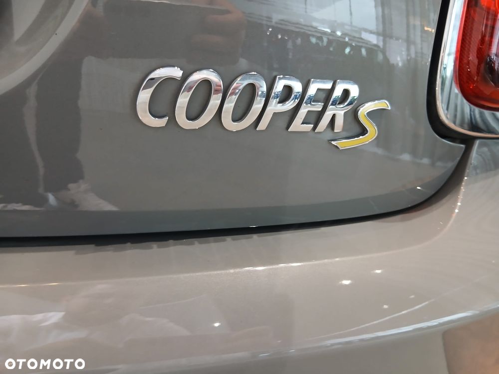 MINI Cooper SE Electric Trim - 23