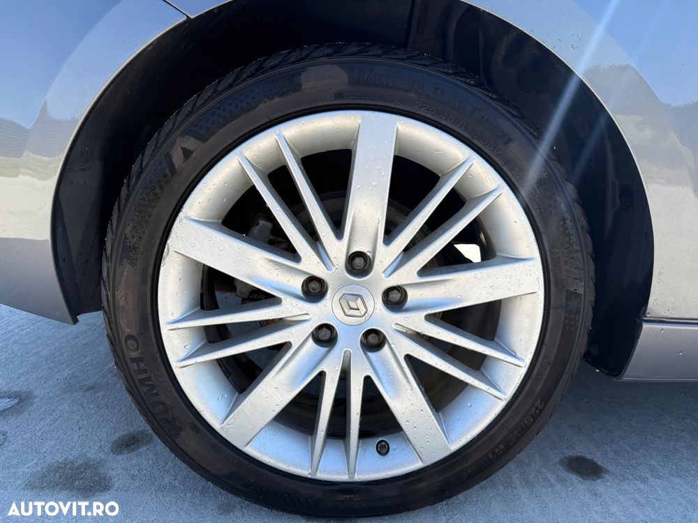 Renault Laguna 2.0dCi Initiale - 13