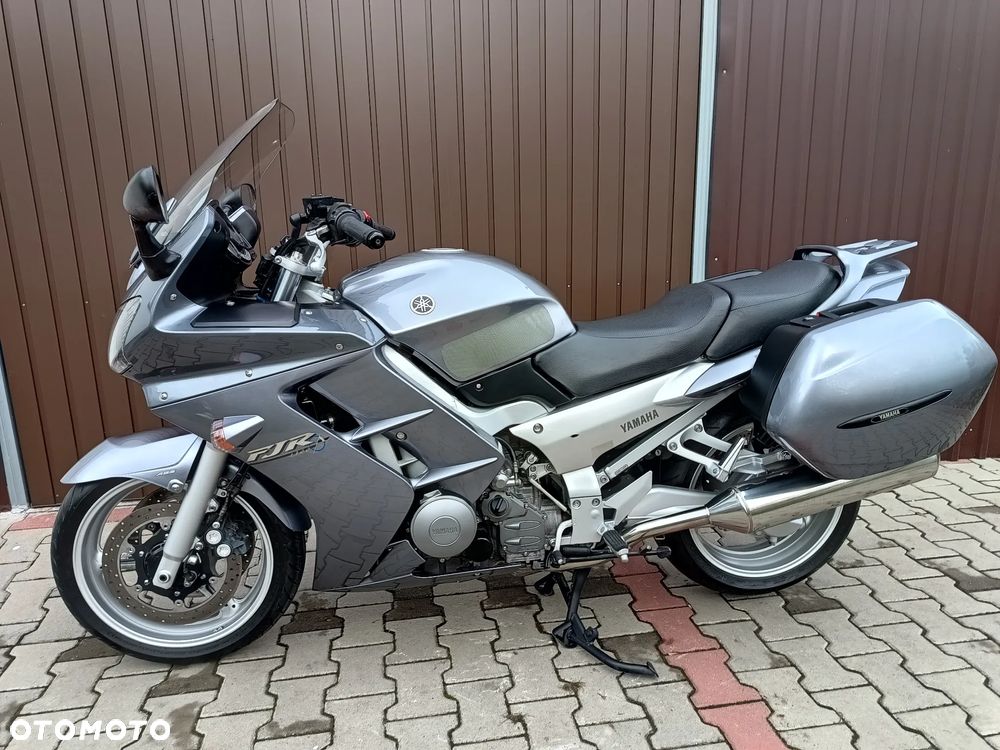 Yamaha FJR - 19