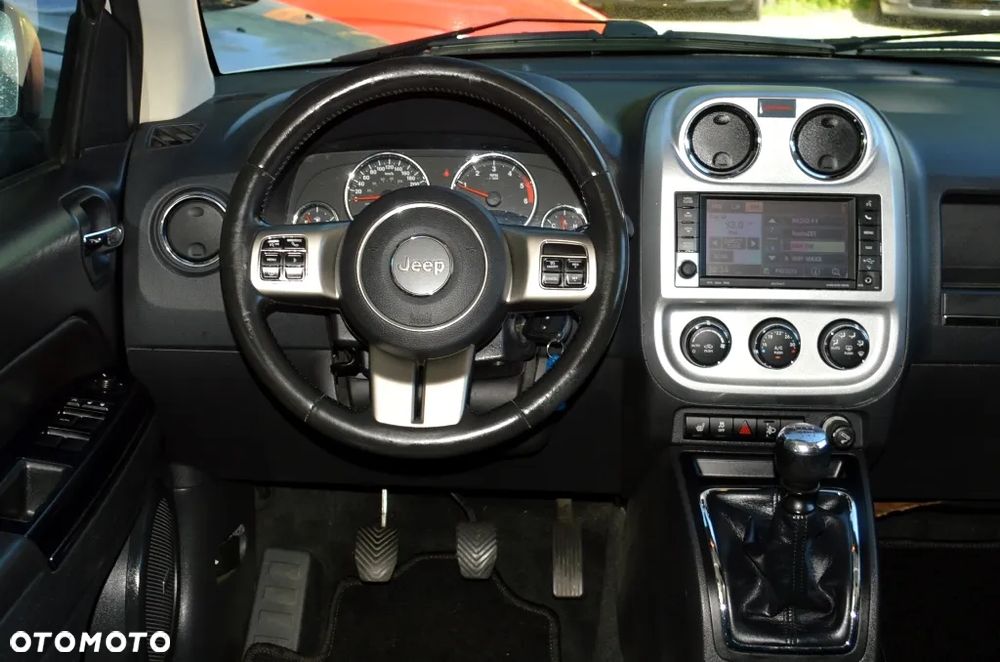 Jeep Compass - 27