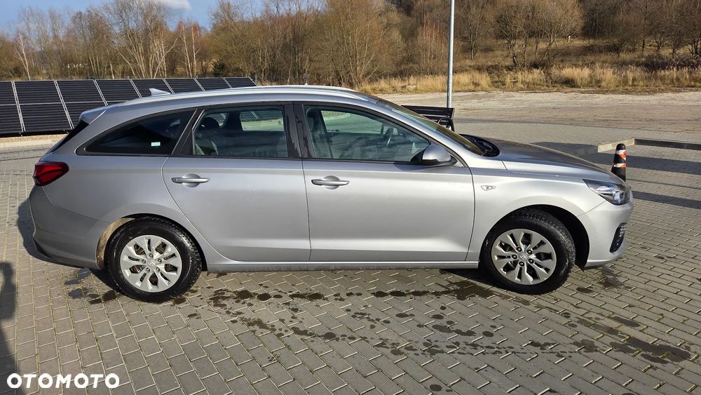 Hyundai i30 1.5 DPI Classic + - 6