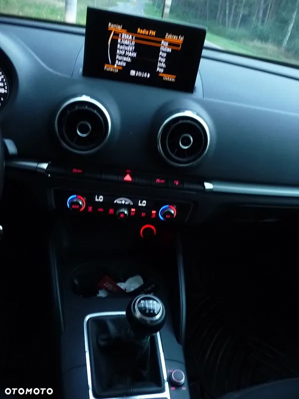Audi A3 1.6 TDI Sportback (clean diesel) Attraction - 12