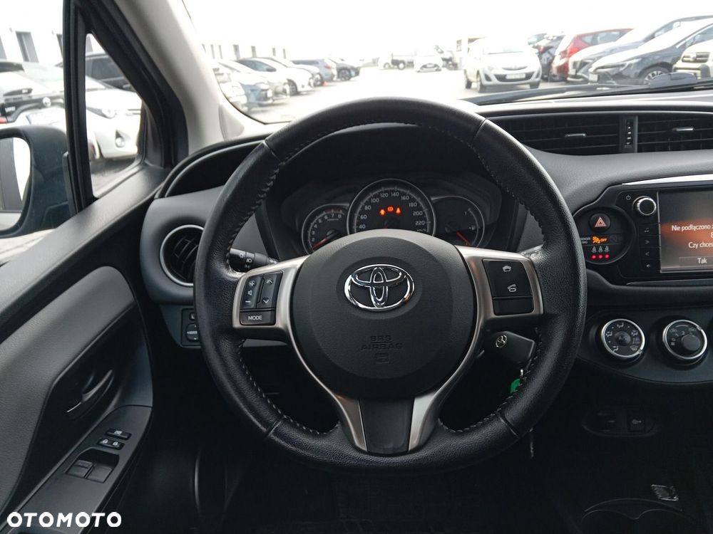 Toyota Yaris - 17