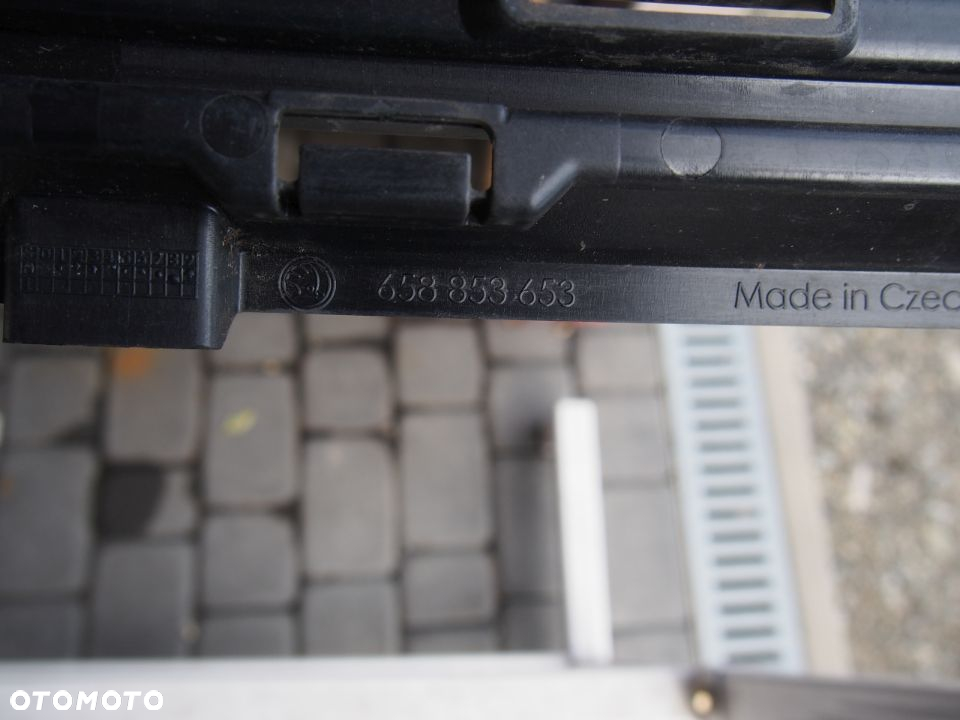 Image Škoda Kamiq Mřížka chladiče - 658853653
