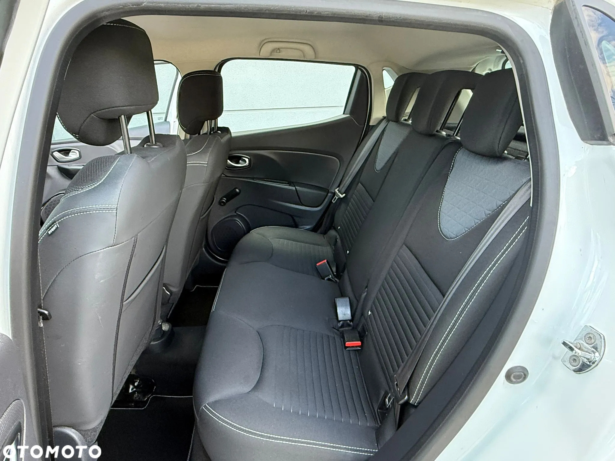 Renault Clio - 11