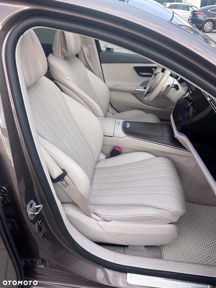 Mercedes-Benz Klasa E 400 PHEV 4-Matic Exclusive 9G-Tronic - 14