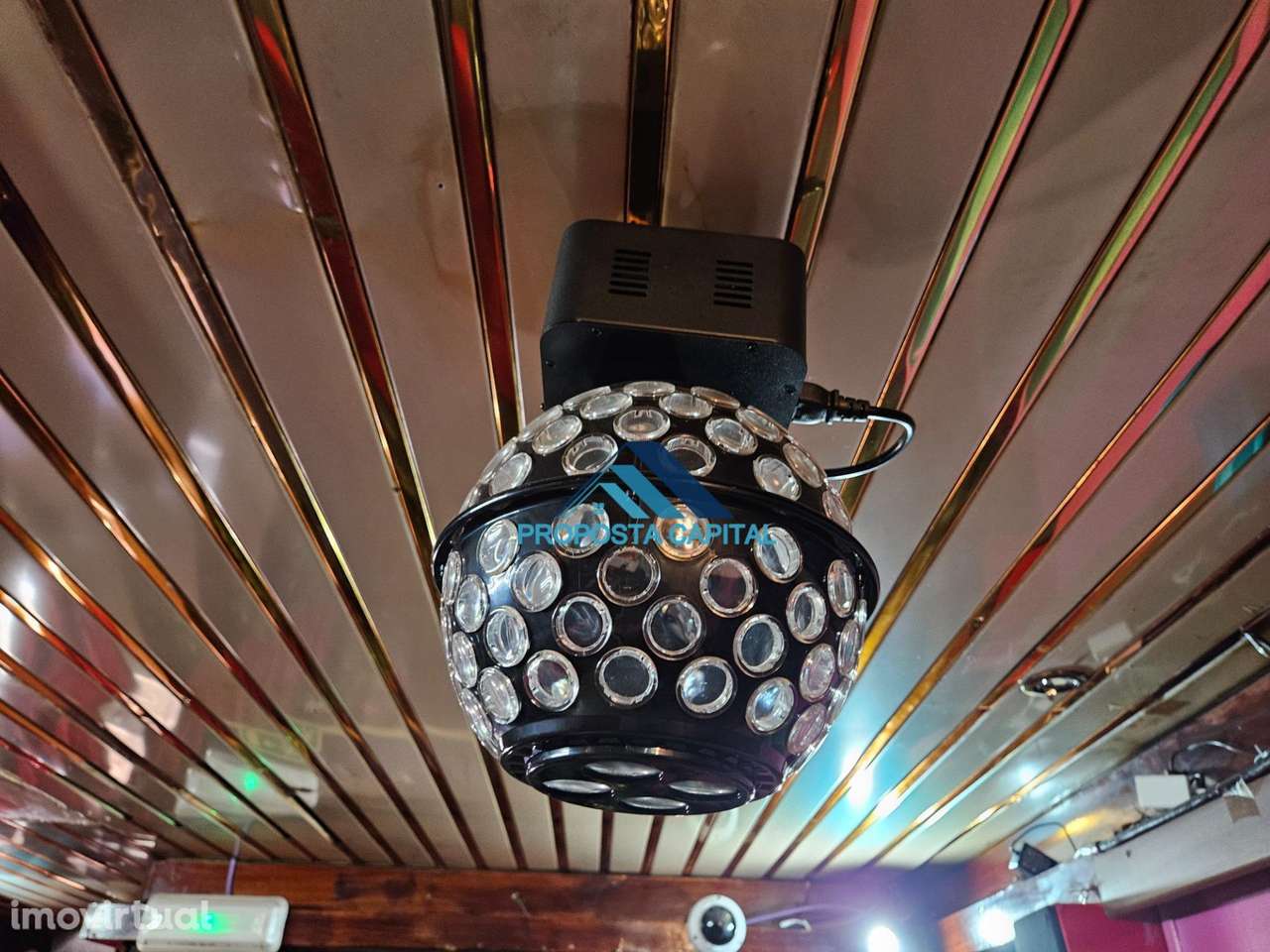 Bar em pleno funcionamento - Grande imagem: 3/8