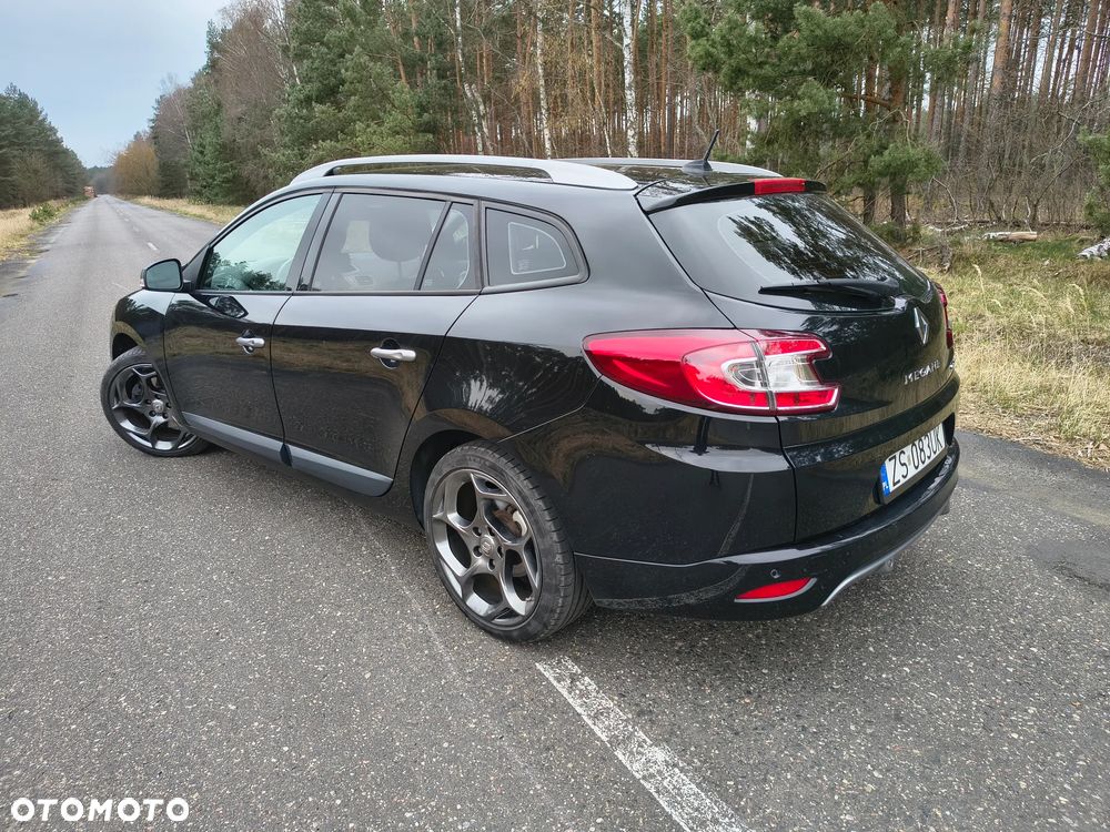 Renault Megane TCe 180 GT - 10