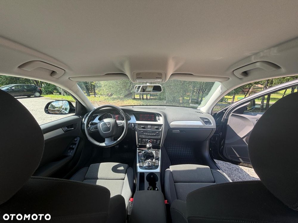 Audi A4 Avant 2.0 TDI - 9