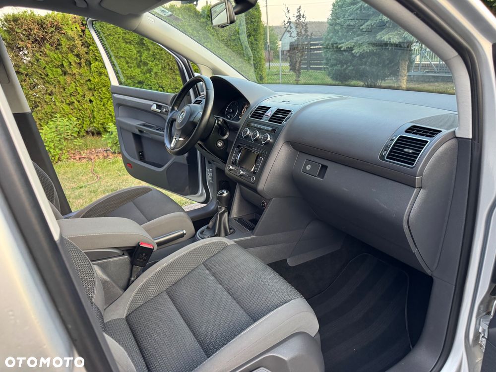 Volkswagen Touran 1.6 TDI DPF Trendline - 27
