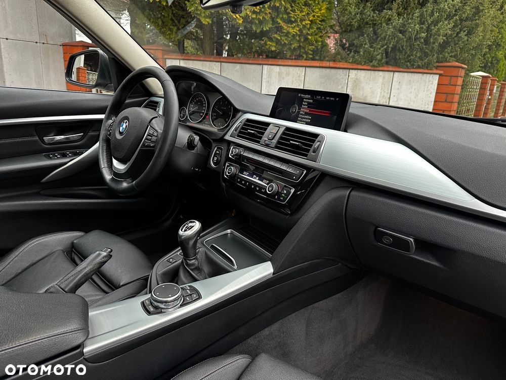 BMW Seria 3 320d Edition Luxury Line Purity - 13