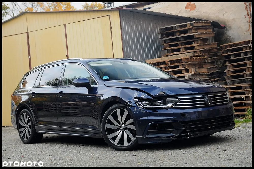 Volkswagen Passat - 15