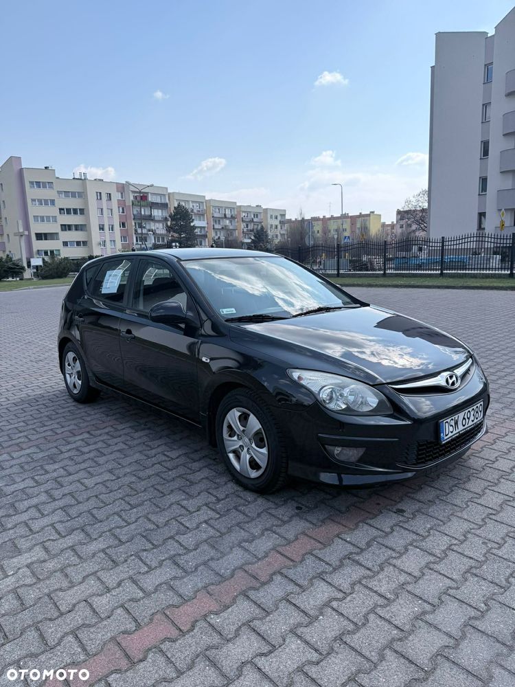 Hyundai i30 1.6 CRDi Classic + - 1