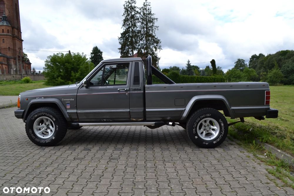 Jeep Comanche - 12