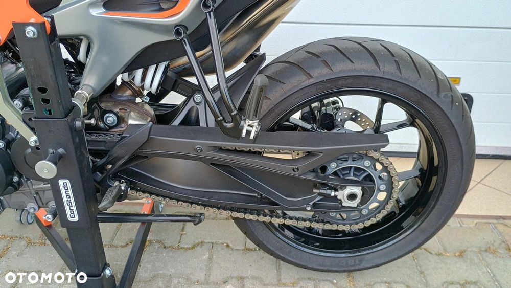 KTM Duke - 23