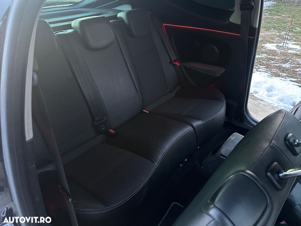 Renault Megane 1.9 dCi FAP Dynamique - 9