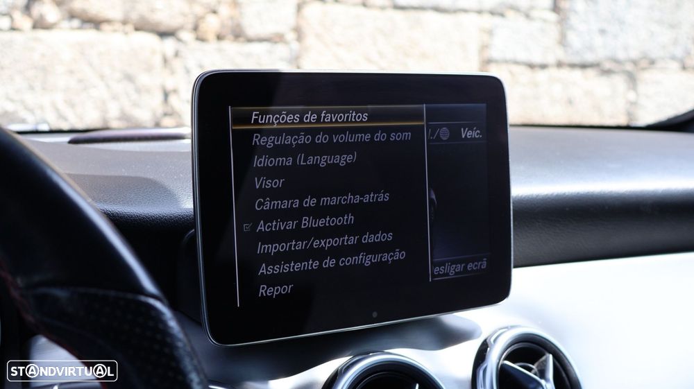 Mercedes-Benz GLA 220 - 35