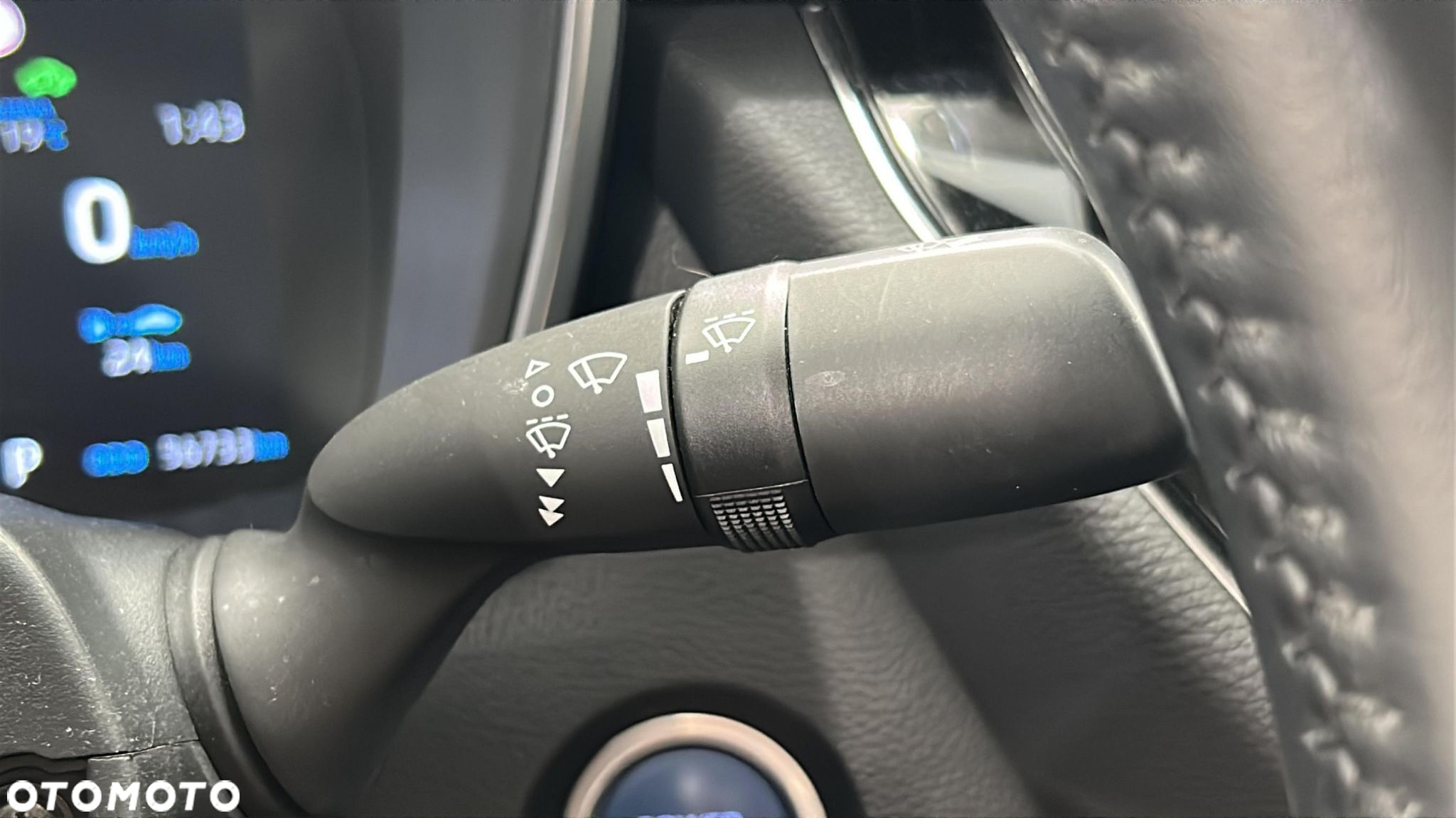 Toyota Corolla - 25
