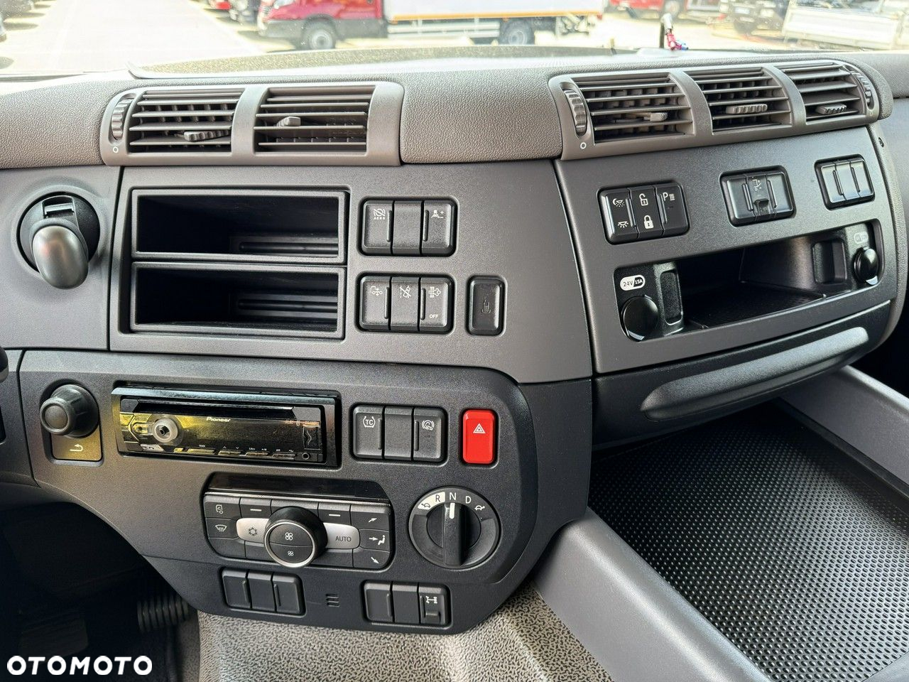 DAF CF 320 E6 Winda Firana Tył Drzwi Dach Zsuwany Długi 9.40m - 29