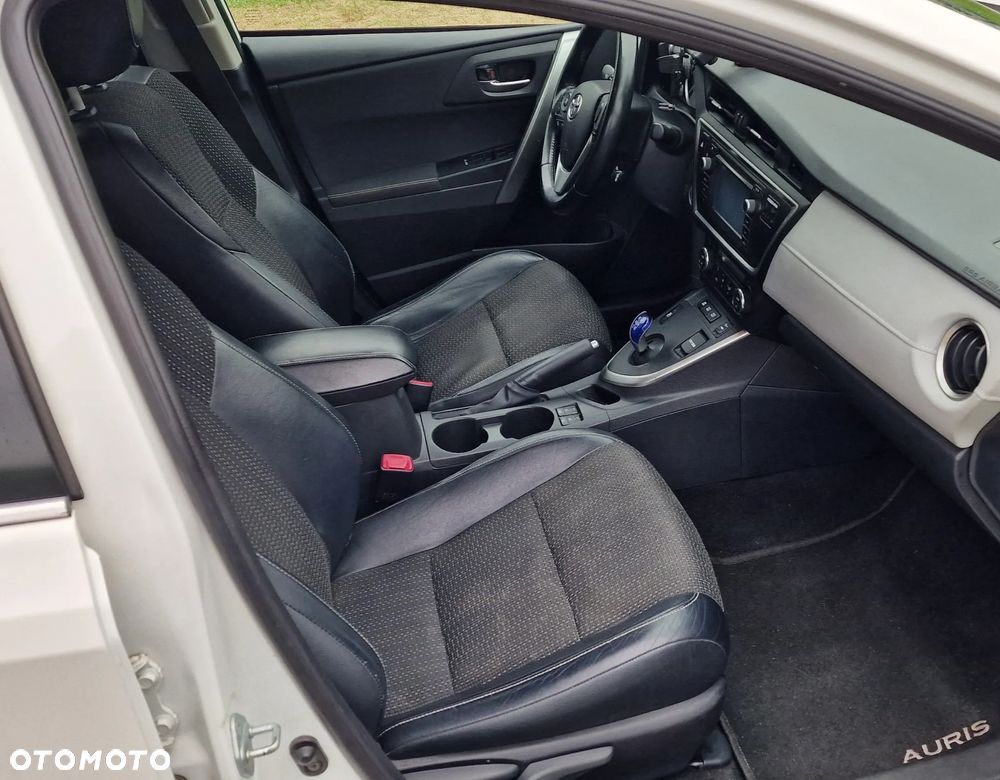 Toyota Auris - 7