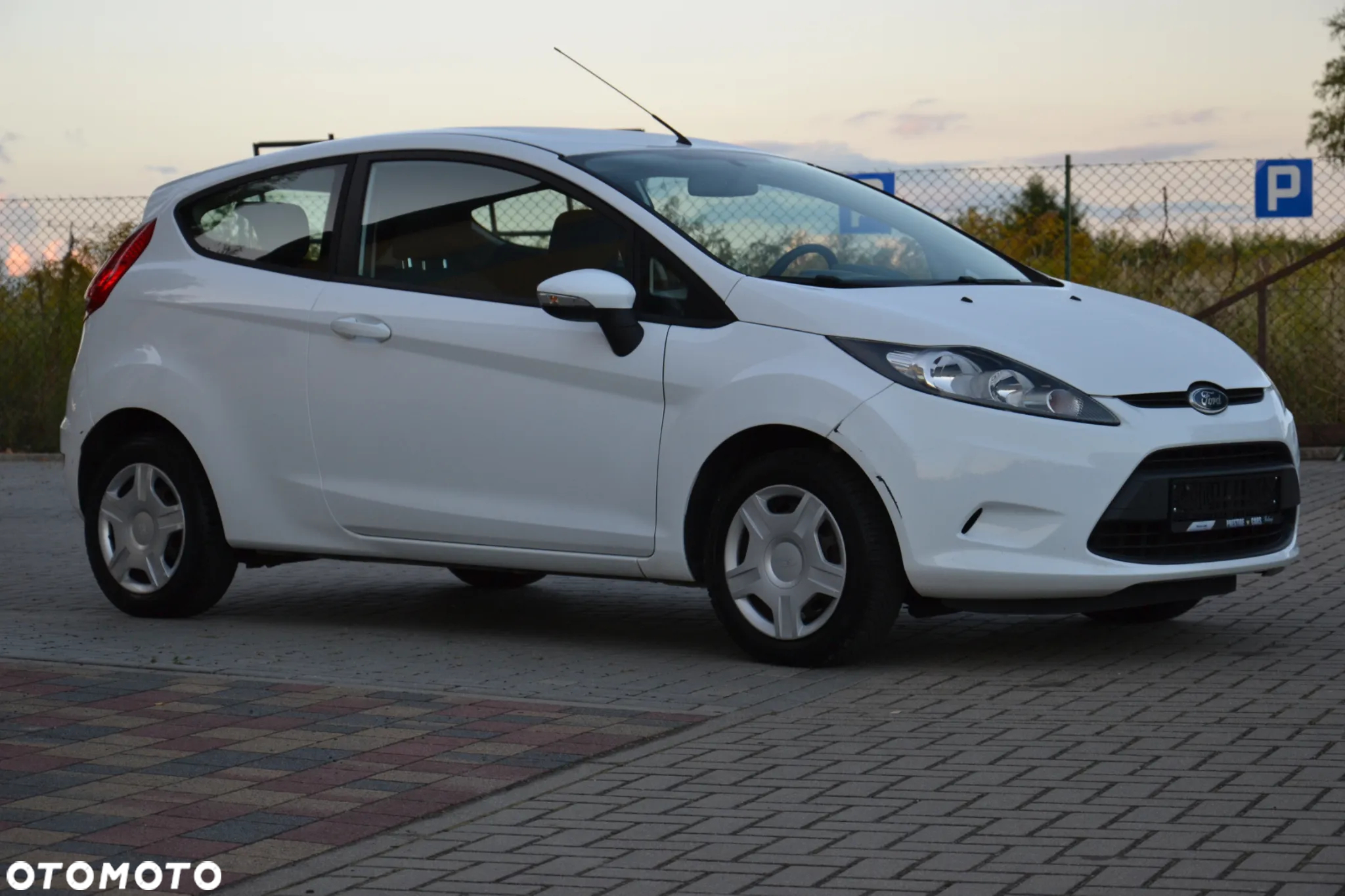 Ford Fiesta 1.6 TDCI Ambiente - 7