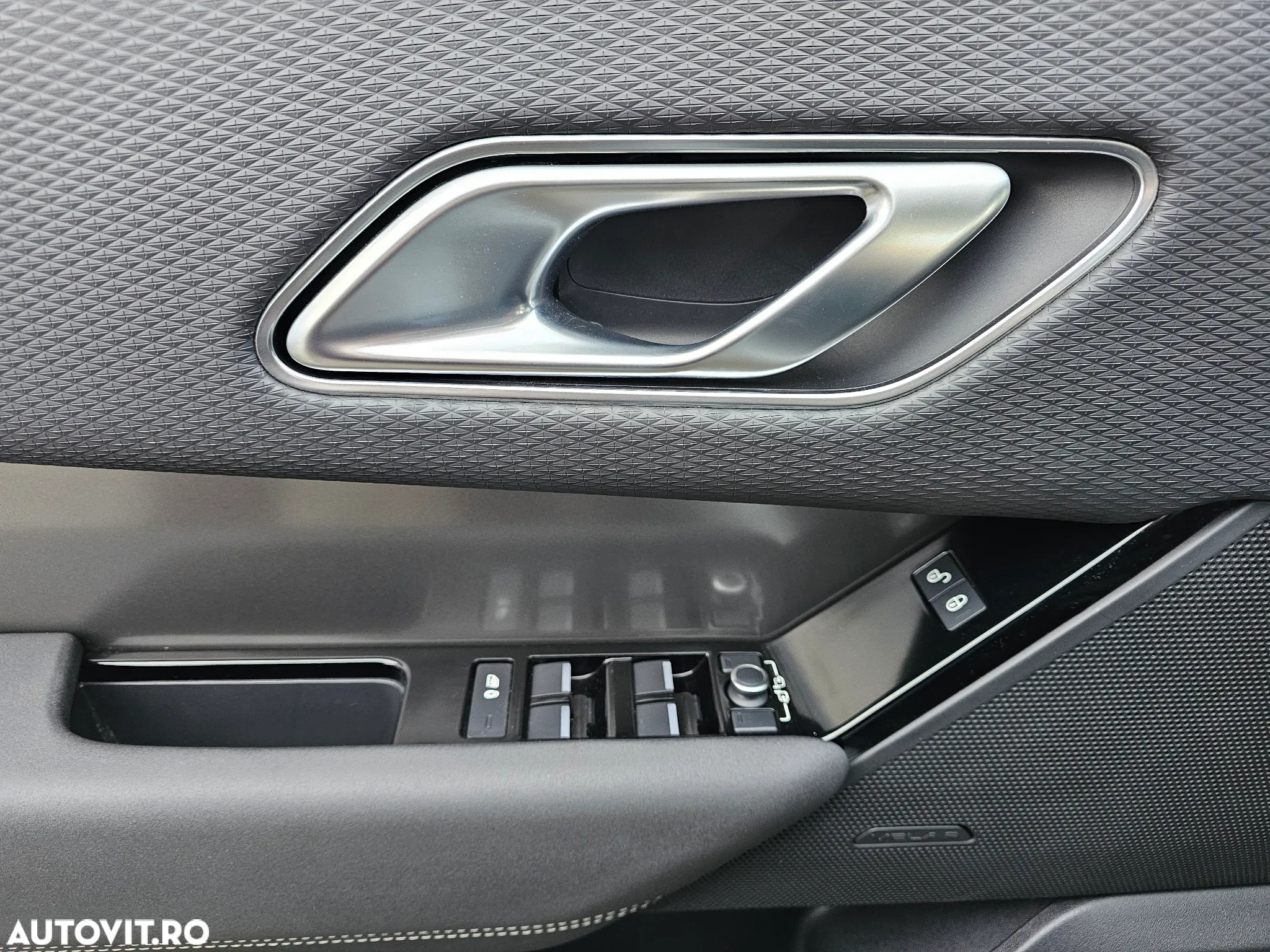Land Rover Range Rover Velar - 21