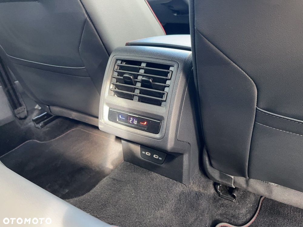 Volkswagen Golf - 13