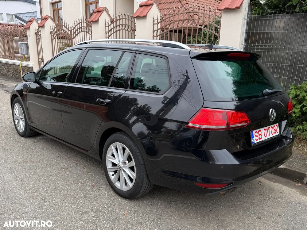 Volkswagen Golf - 3