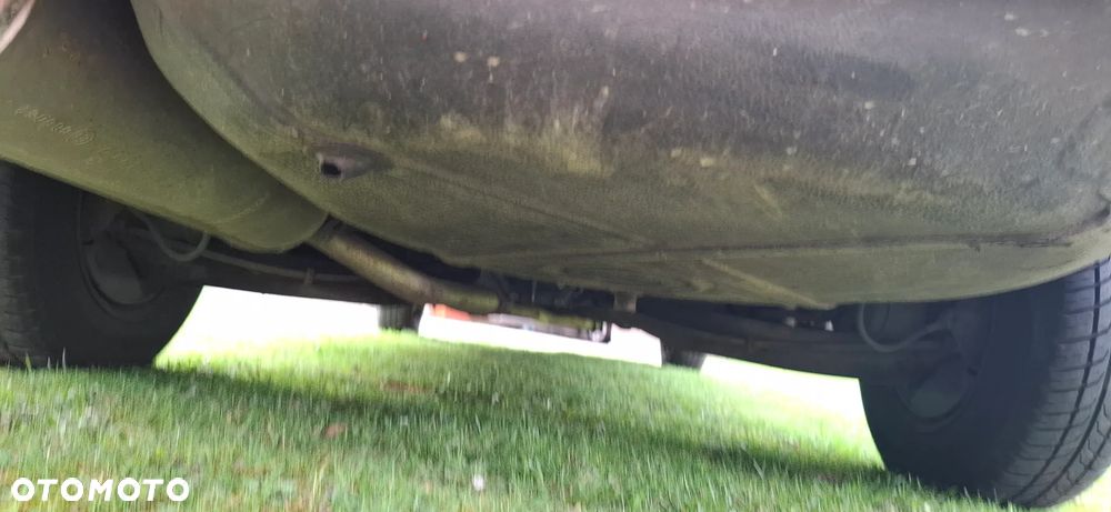 Mercedes-Benz 280 - 36