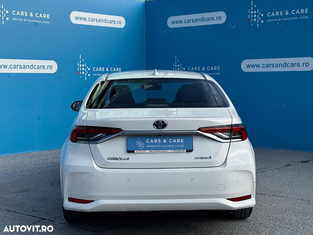 Toyota Corolla - 5