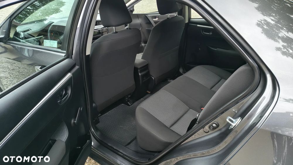 Toyota Corolla 1.6 Active - 12