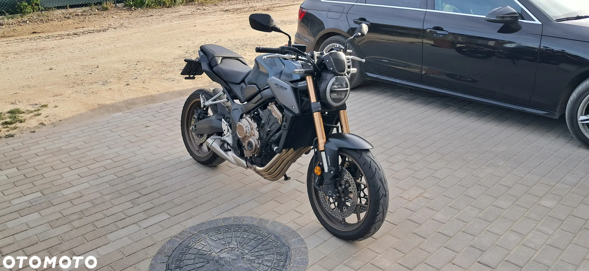 Honda CB - 2