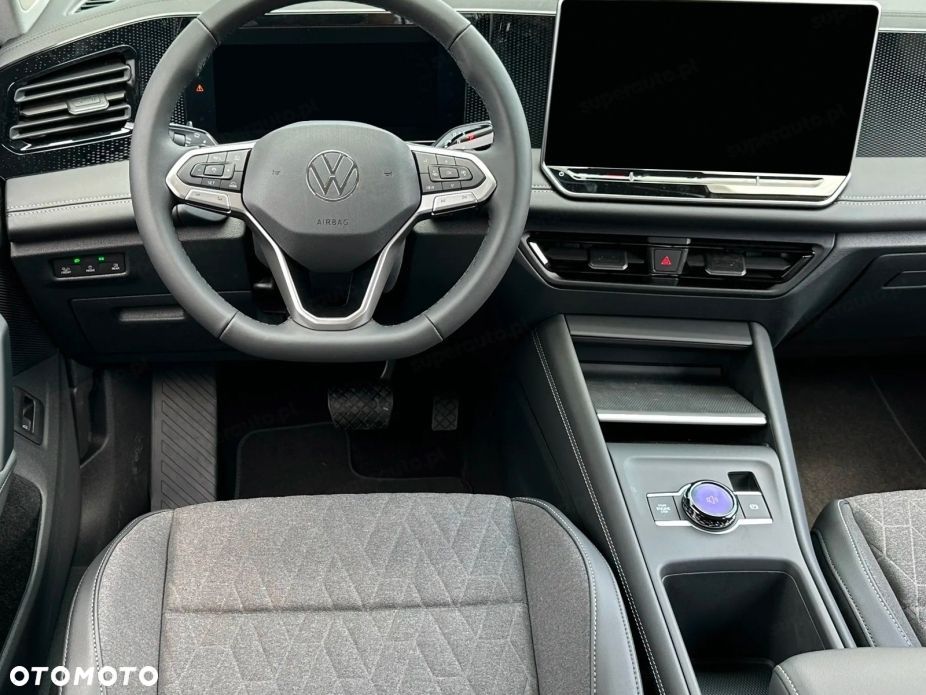Volkswagen Tiguan - 9