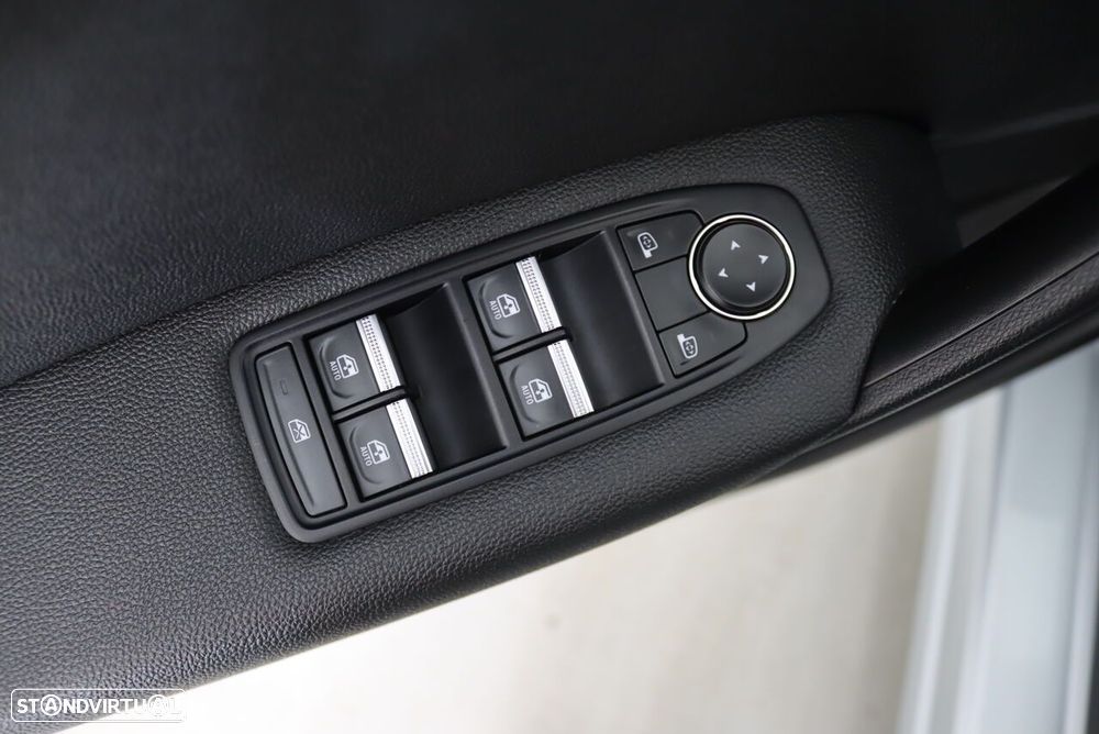 Renault Captur 1.6 E-Tech Plug-In Intens - 17