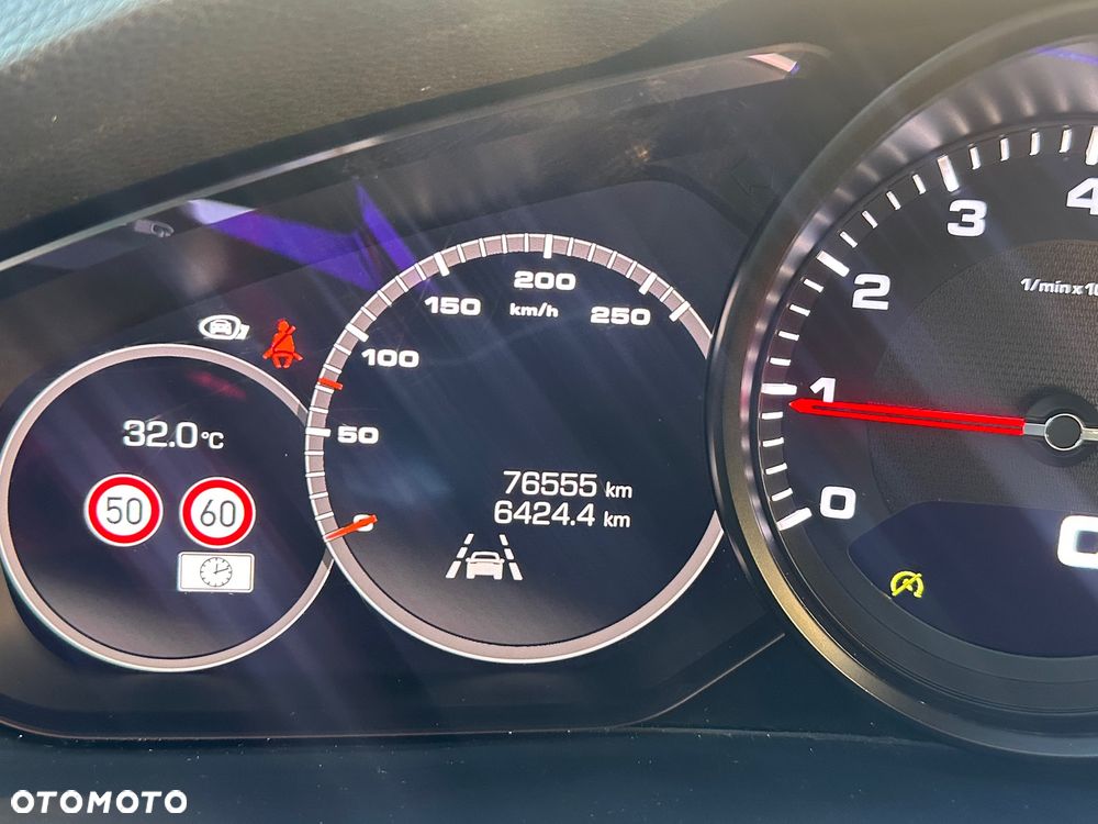 Porsche Cayenne - 16