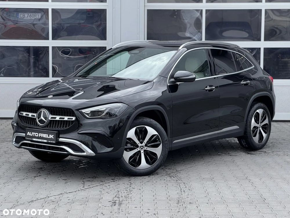 Mercedes-Benz GLA 200 Progressive - 2