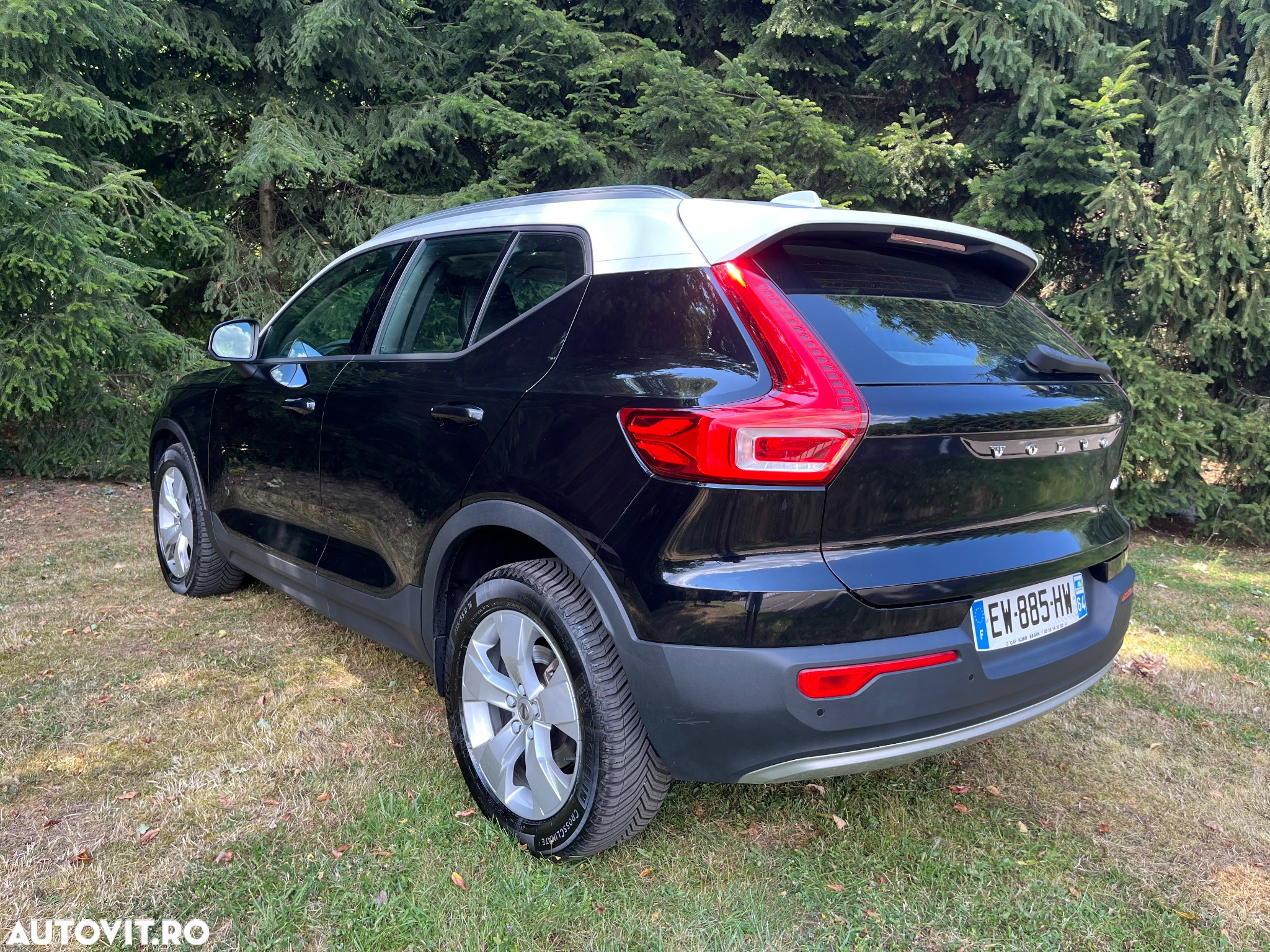 Volvo XC 40 D4 AWD Geartronic Momentum Pro - 4