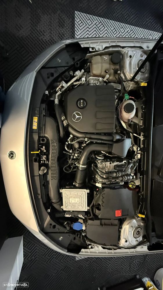 Mercedes-Benz A 250 e 8G-DCT AMG Line - 5